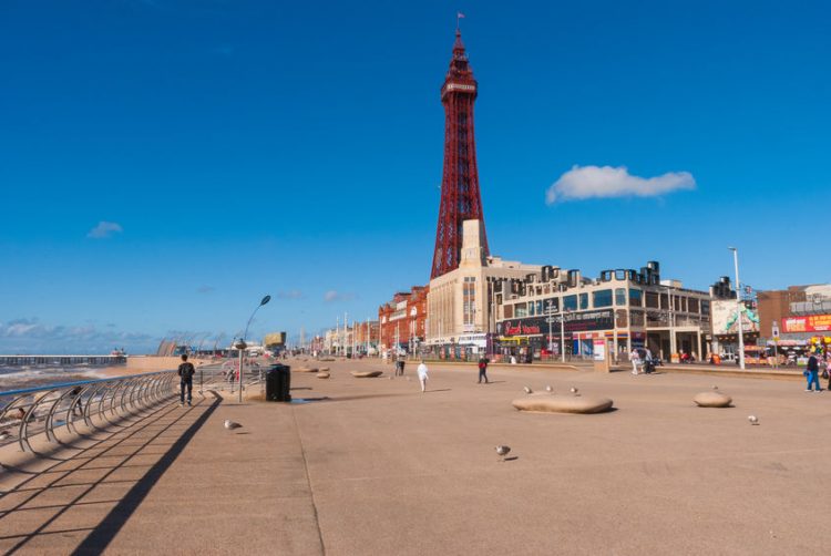 Moving Guide to Blackpool - whatstorage?