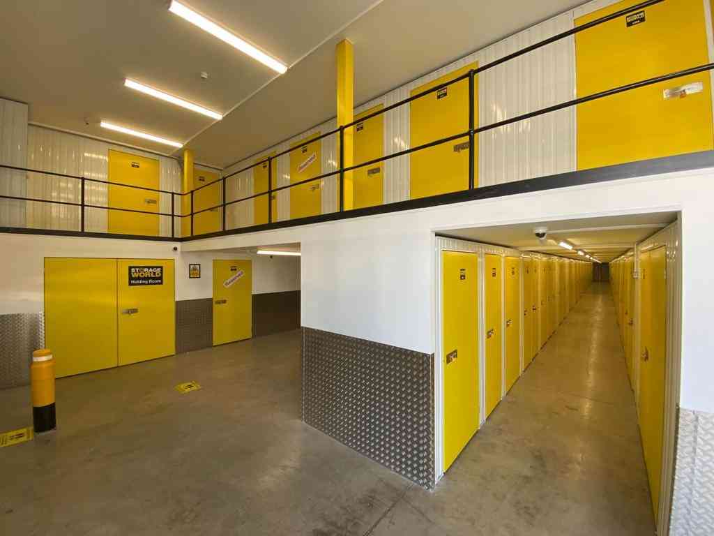 Storage World - Hale Barns & Wilmslow storage facility in M90 5ad, Altrincham, UK - Image 5