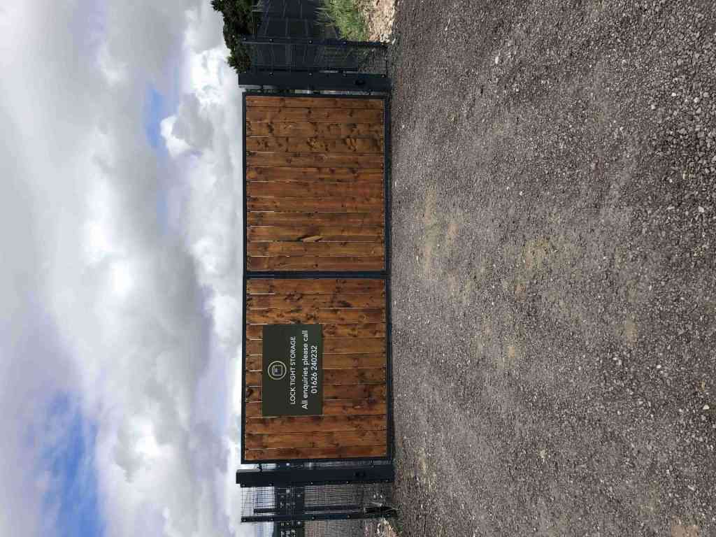 Lock Tight Storage storage facility in Starcross Ex6 8rr, Exeter, UK - Image 4