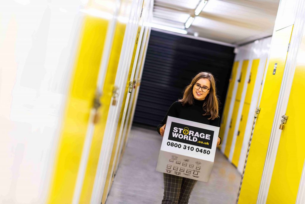 Storage World - Hale Barns & Wilmslow storage facility in M90 5ad, Altrincham, UK - Image 3