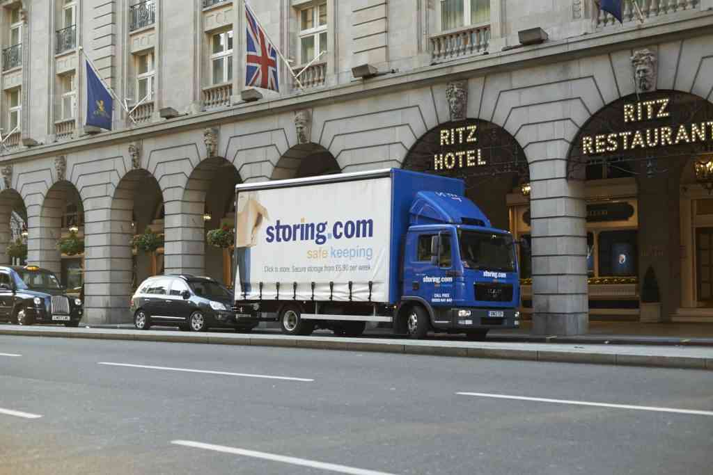 Storing.com storage facility in Cambridge, Mt, UK - Image 3