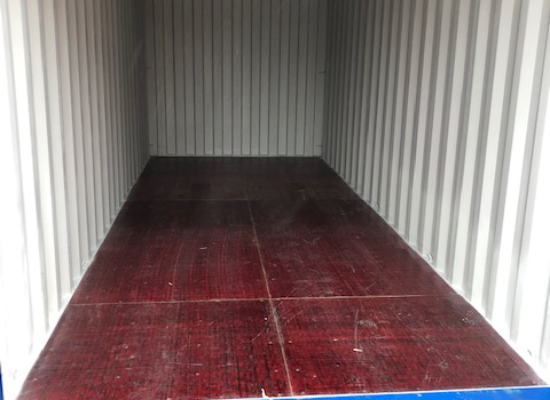 CONTAINERS 4U  long Eaton and Derby  storage facility in Nottingham Road - Image 3