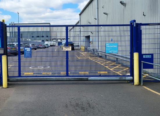 Storup Self Storage, Access with pin entry multiple branches available storage facility in 249 Merton Road, London - Image 5